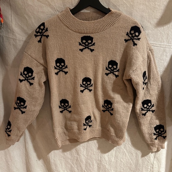 Skull and crossbones No Boundries all over design size women’s small sweater - Picture 1 of 3